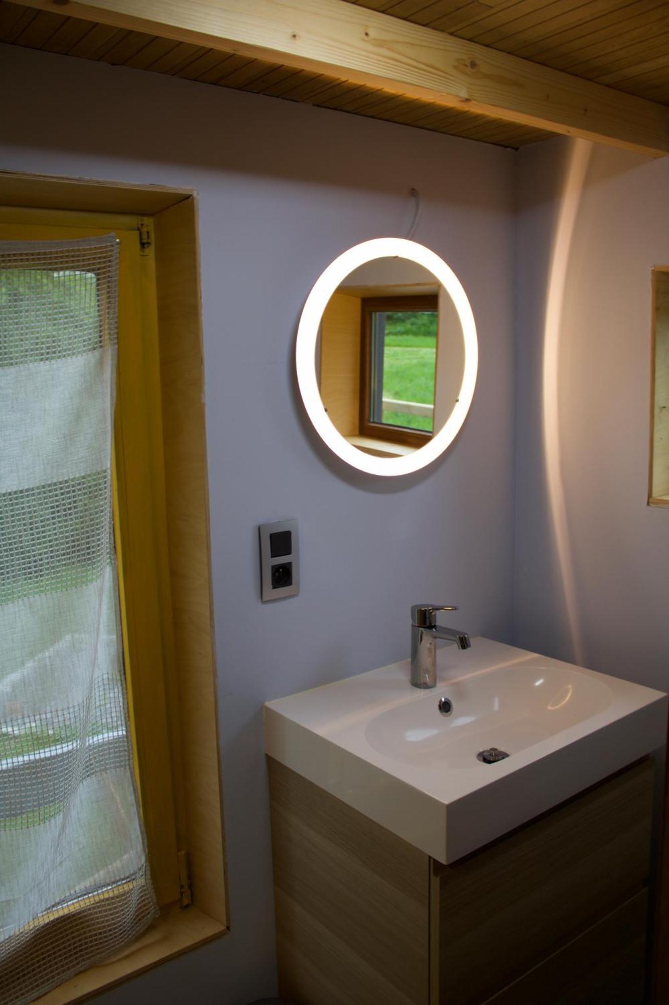 Tiny House Les Jours Heureux Sejour Nature Pres De Dinant Et Des Lacs De L Eau D Heure Villers-le-Gambon ภายนอก รูปภาพ